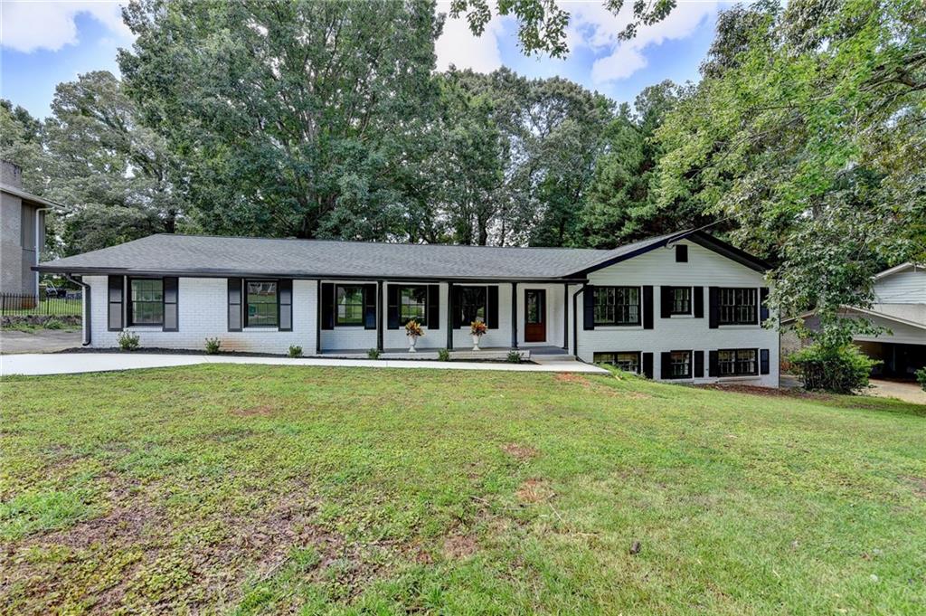 4491 Buckingham Circle