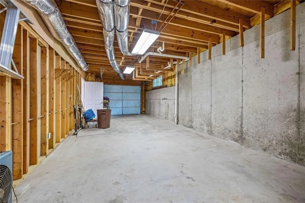 Gainesville, Georgia 30506, United States, 5 Bedrooms Bedrooms, ,4 BathroomsBathrooms,Residential,Active,131964