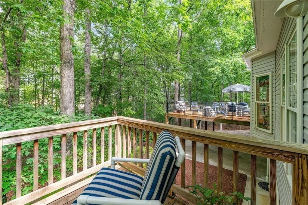 Gainesville, Georgia 30506, United States, 5 Bedrooms Bedrooms, ,4 BathroomsBathrooms,Residential,Active,131964