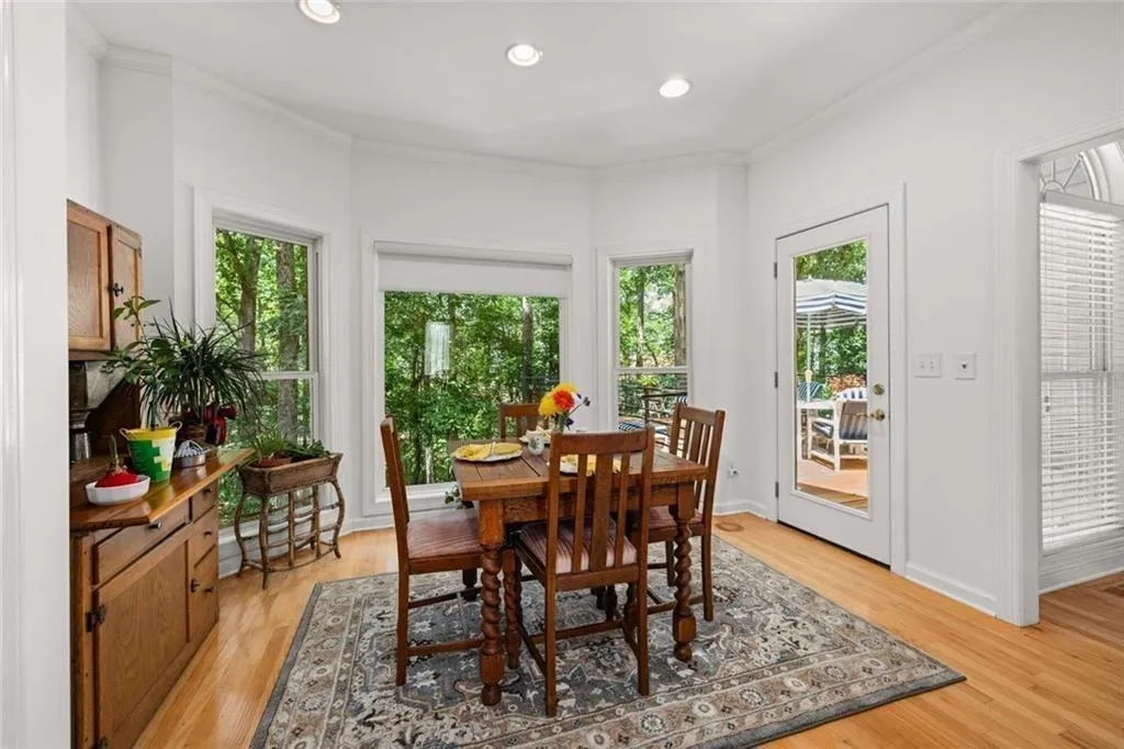 Gainesville, Georgia 30506, United States, 5 Bedrooms Bedrooms, ,4 BathroomsBathrooms,Residential,Active,131964