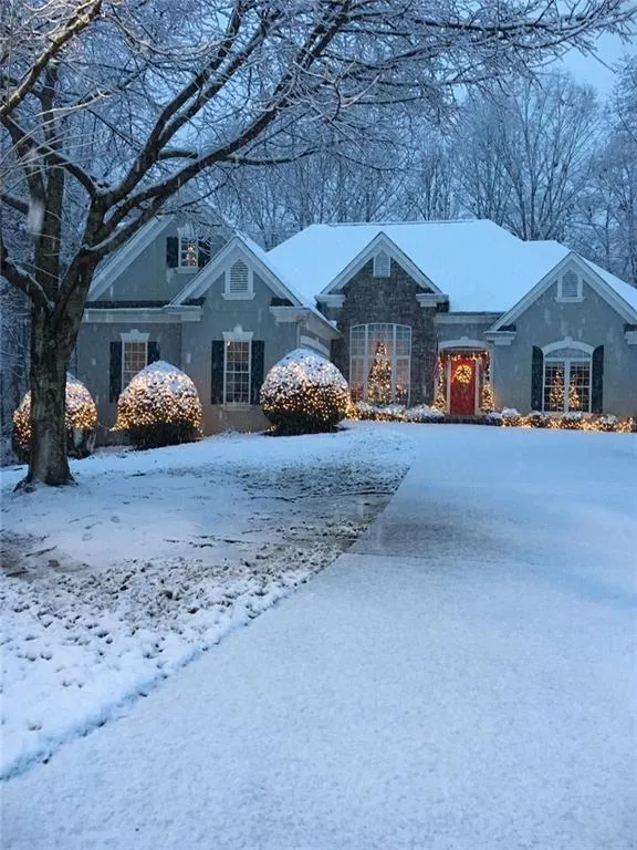 Gainesville, Georgia 30506, United States, 5 Bedrooms Bedrooms, ,4 BathroomsBathrooms,Residential,Active,131964