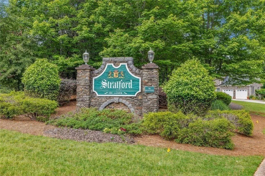 Gainesville, Georgia 30506, United States, 5 Bedrooms Bedrooms, ,4 BathroomsBathrooms,Residential,Active,131964