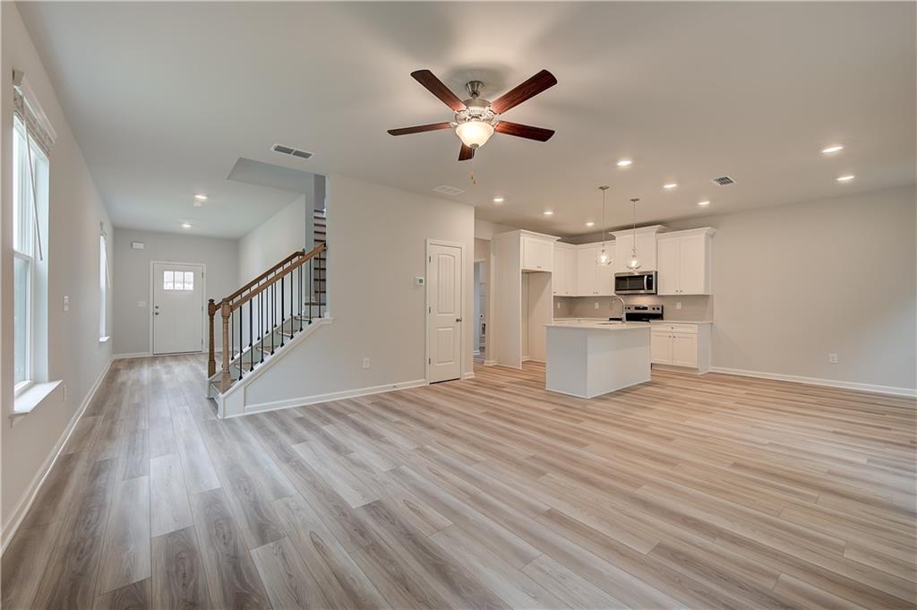 330 Bedford Trace