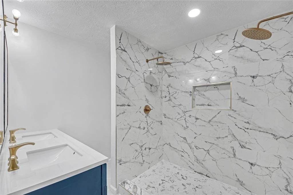 Creek View - Residential