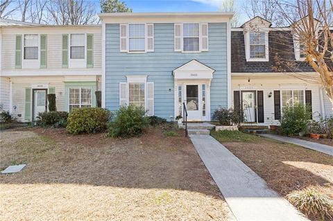 Townhouse For Sale - 3600 Centennial Square<br/> Peachtree Corners, GA 30092