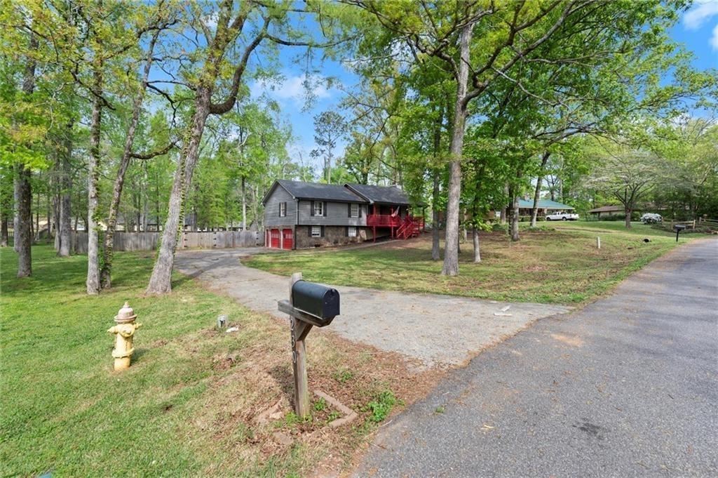 230 Oakridge Drive SE