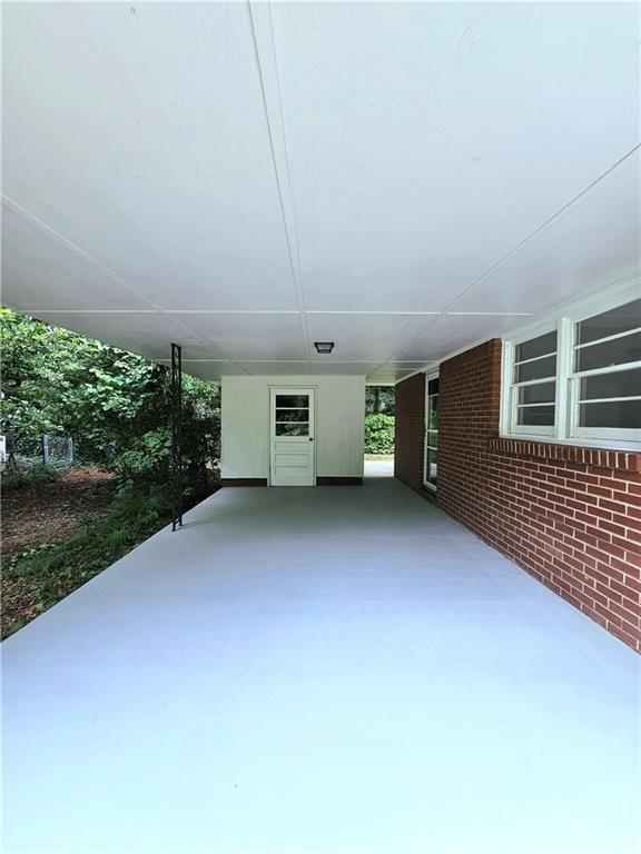 813 Crockett Court
