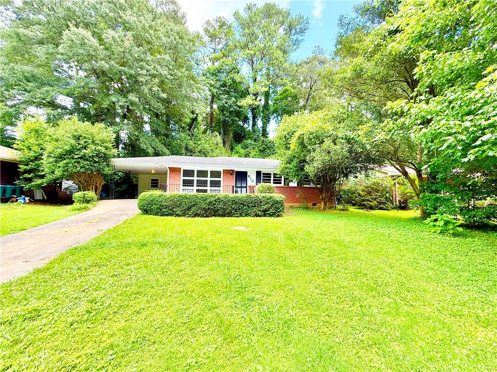 813 Crockett Court
