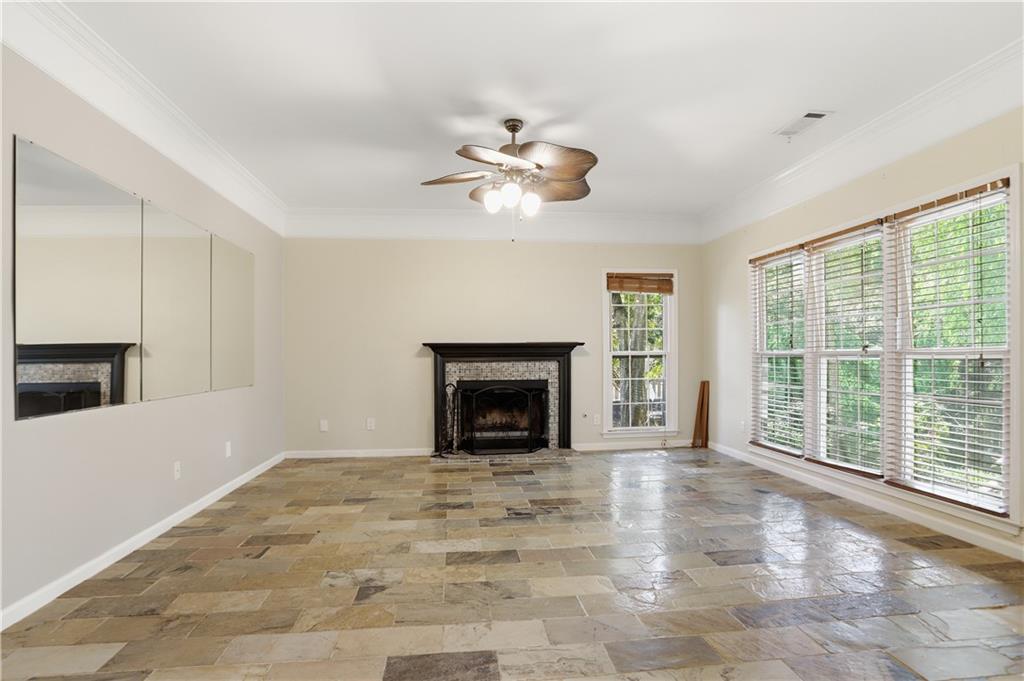 8590 River Walk Landing