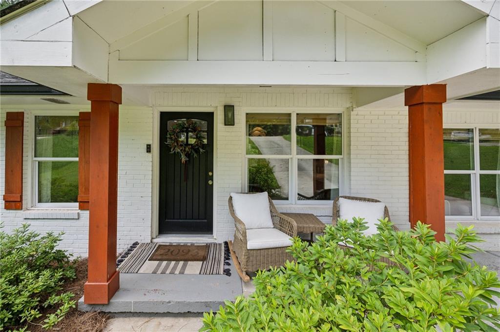 2093 Garden Circle