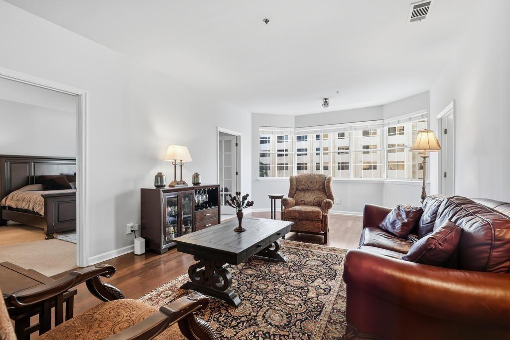 2499 Peachtree Road NE 306