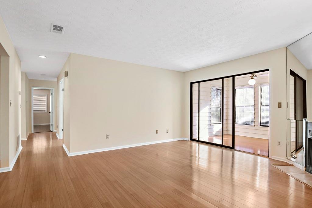 Parkaire Crossing - Residential Lease
