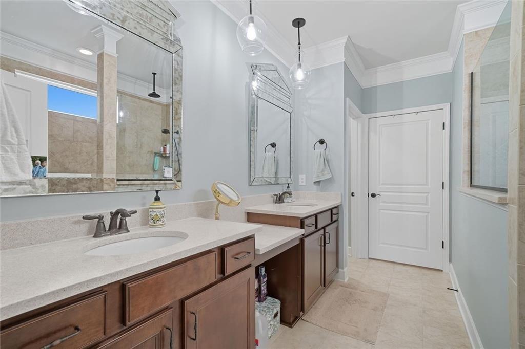 WOODHAVEN COURT - Residential