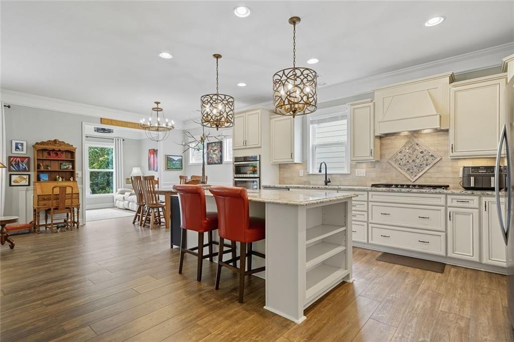 WOODHAVEN COURT - Residential