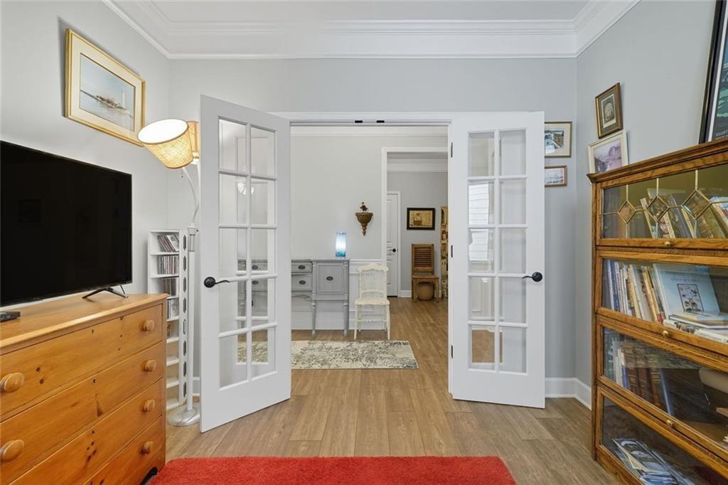 WOODHAVEN COURT - Residential