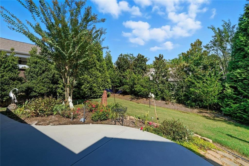 WOODHAVEN COURT - Residential