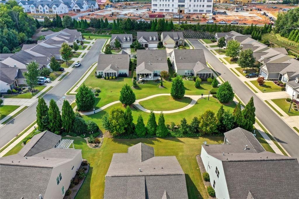 WOODHAVEN COURT - Residential