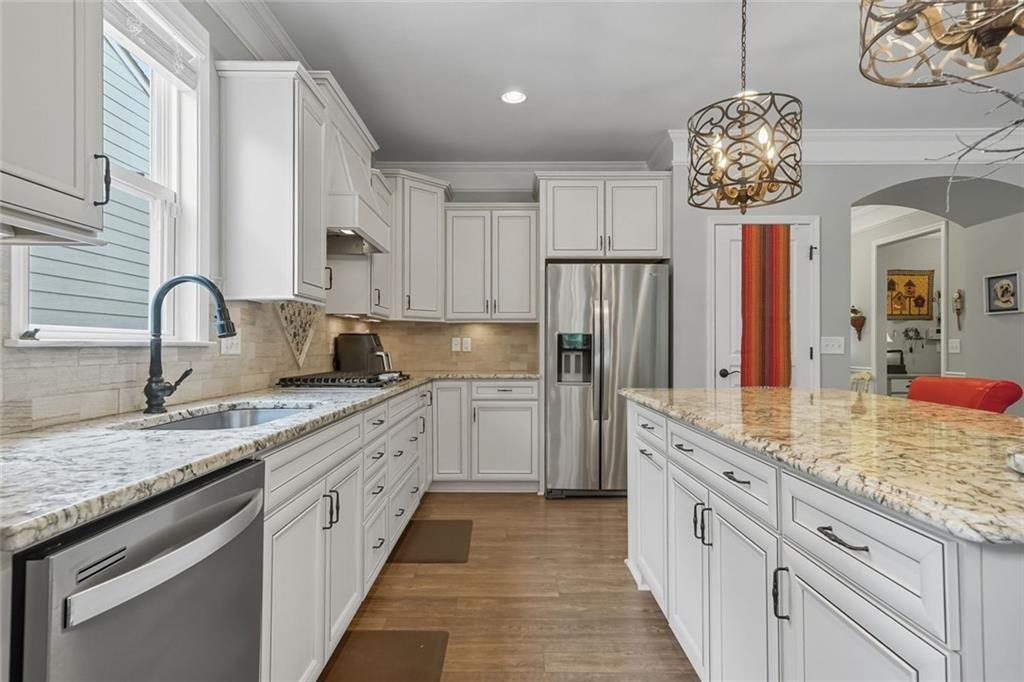 WOODHAVEN COURT - Residential