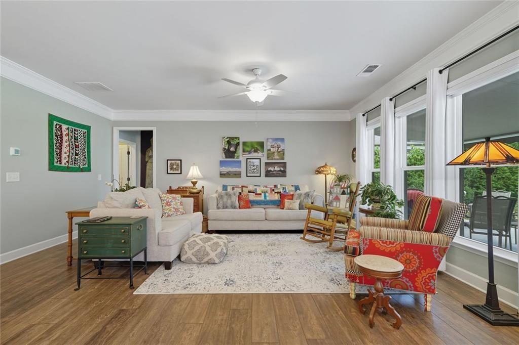 WOODHAVEN COURT - Residential