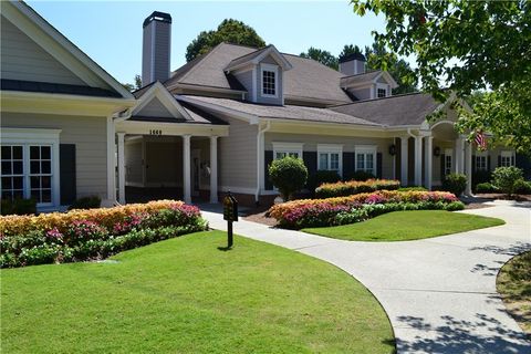 A home in Dacula