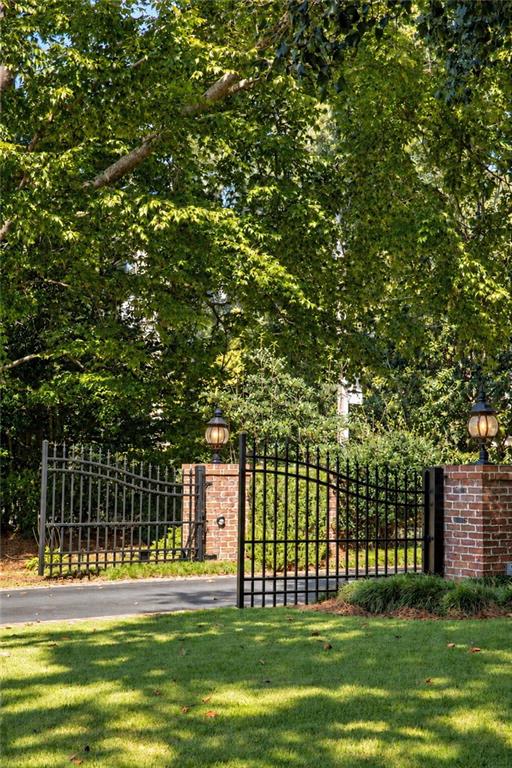 134 Blackland Road NW