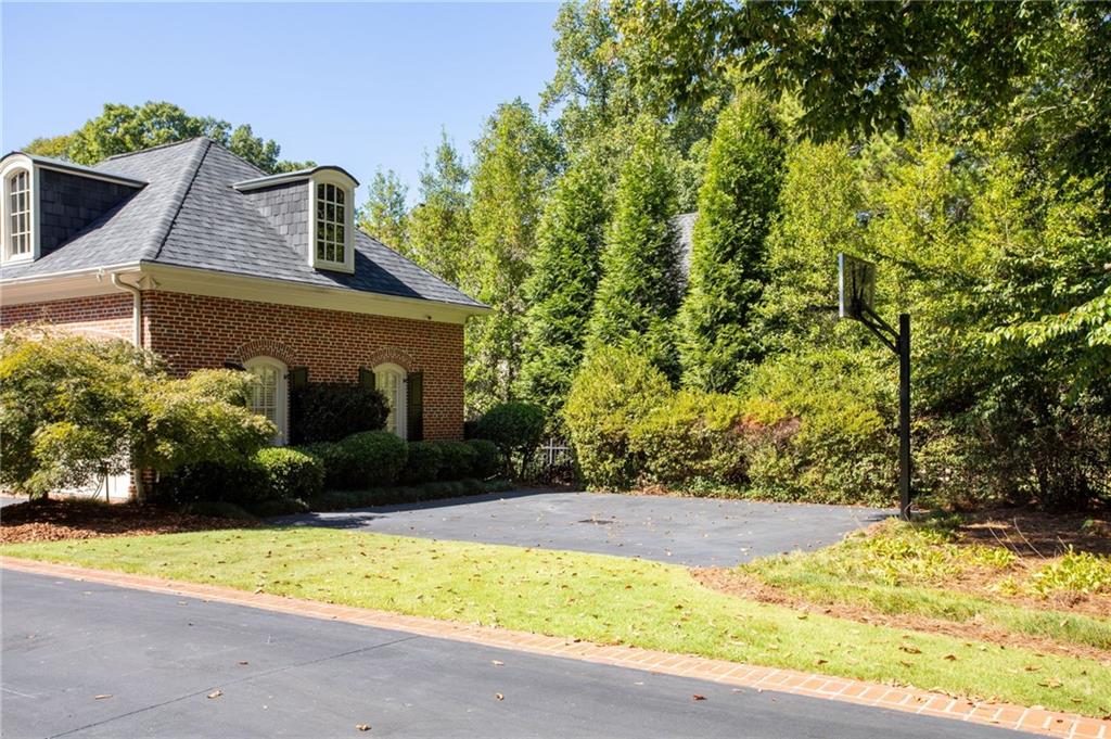 134 Blackland Road NW