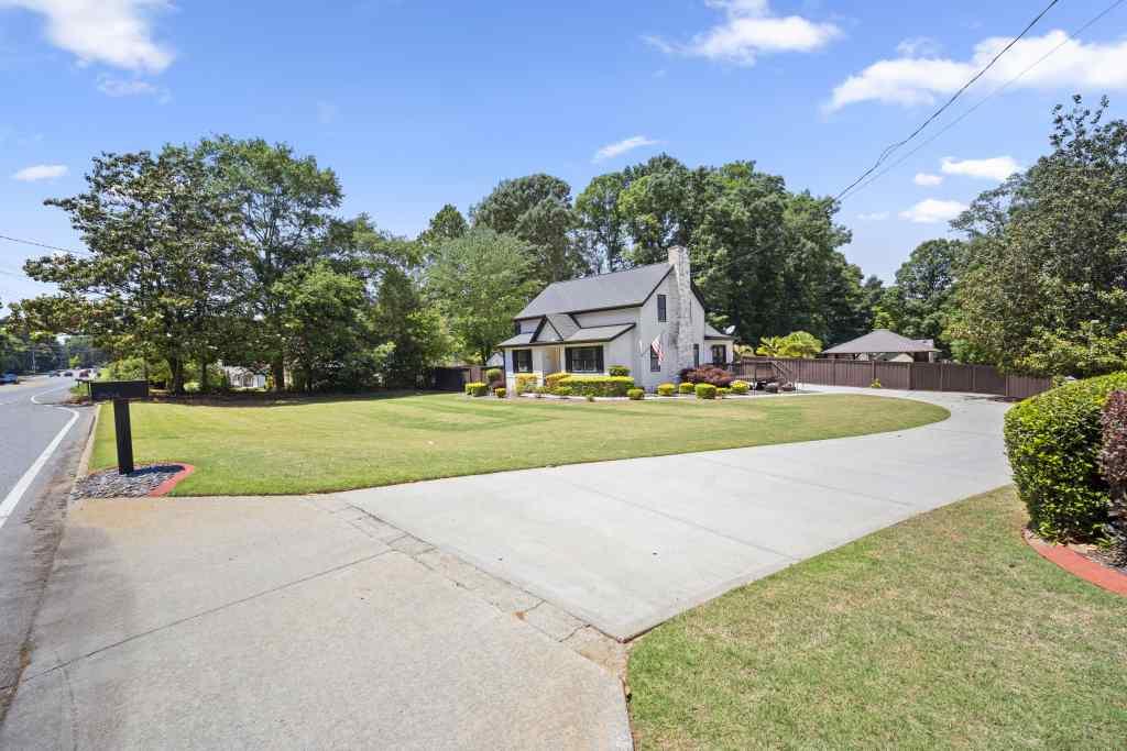 2504 Braselton Highway