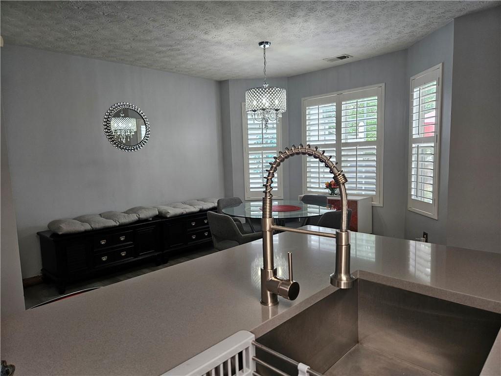 5536 Strathmoor Manor Circle, Lithonia, Georgia image 10