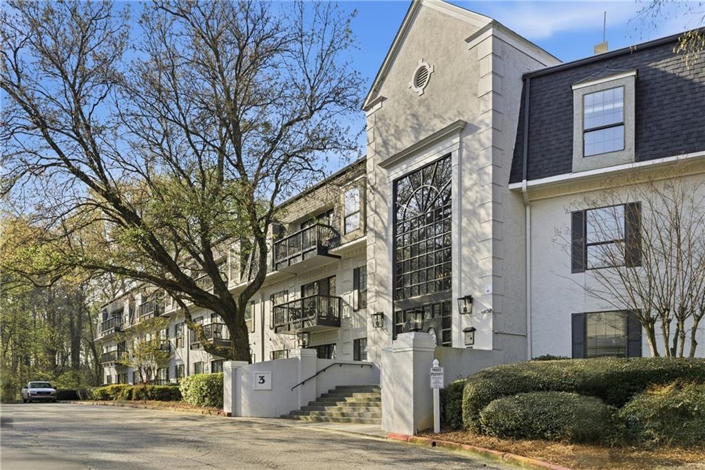 3115 Pine Heights Drive NE