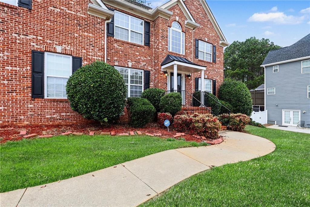 4305 Huntcliff Trace