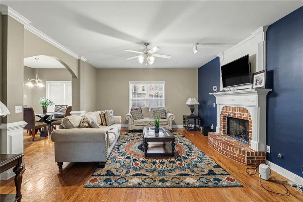 4305 Huntcliff Trace