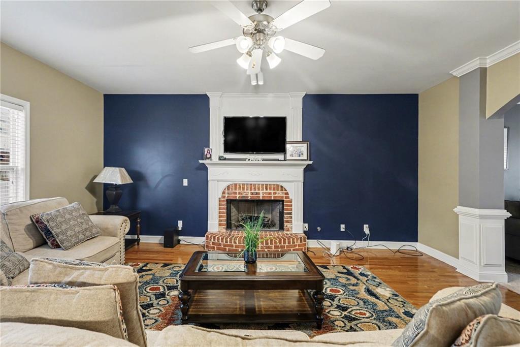 4305 Huntcliff Trace