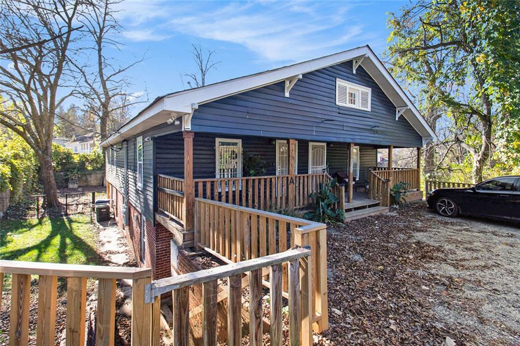 213 Claire Drive SW