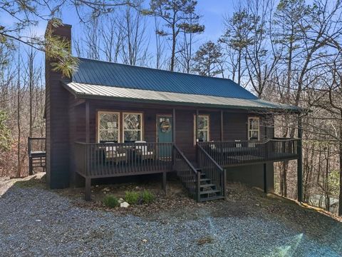 Homes For Sale - 589 Spalding Circle<br/> Ellijay, GA 30540