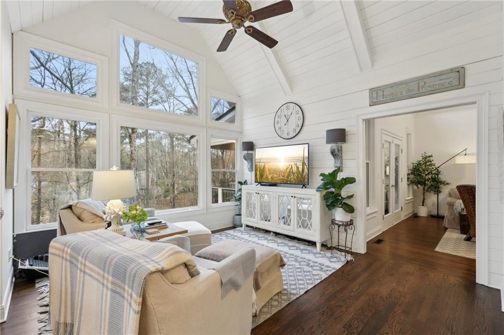 1270 Smokehouse Trail