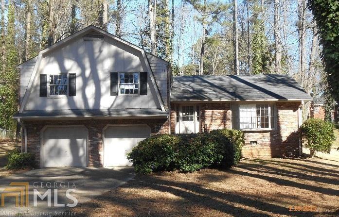 2911 Pine Valley Circle, East Point, Georgia image 2