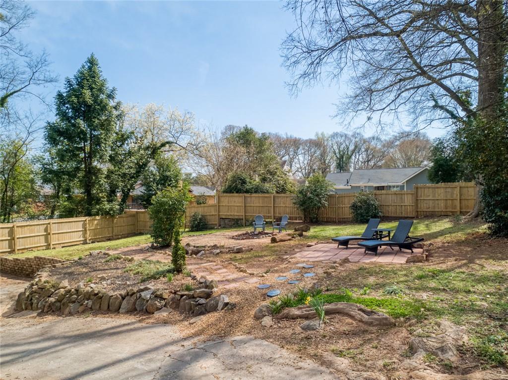 444 Shannon Drive SW
