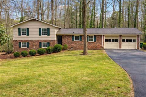 Homes For Sale - 2802 Leisure Woods Lane<br/> Dekalb County, Decatur, GA 30034