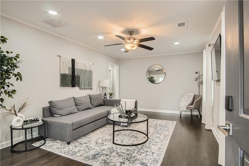 Fully Furnished! 1-12 month leases.
Are you relocating for work, displaced by house repairs/insurance claims, or just need temporary or furnished housing? Look no further – we have the perfect solution with FLEXIBLE lease terms! Utilities included with a generous cap. Pets are welcome.
Property Highlights:
- Close to downtown Atlanta and the airport.
- Spacious, bright, and beautifully decorated interiors
- Ample fenced backyard for your furry friends
- Well-equipped kitchen
- Oversized master bedroom with ample walk in closet and a king bed for restful nights
- Two full bathrooms
- In-unit washer and dryer
- High-speed Wi-Fi and big Roku Smart TVs
- Driveway with 3 spaces and off street parking.
Pack your bags, and let us take care of the rest!
Application fee per adult: $58
Move in Fee: $185
Min credit: 580.
Security deposit: 1 month's rent.