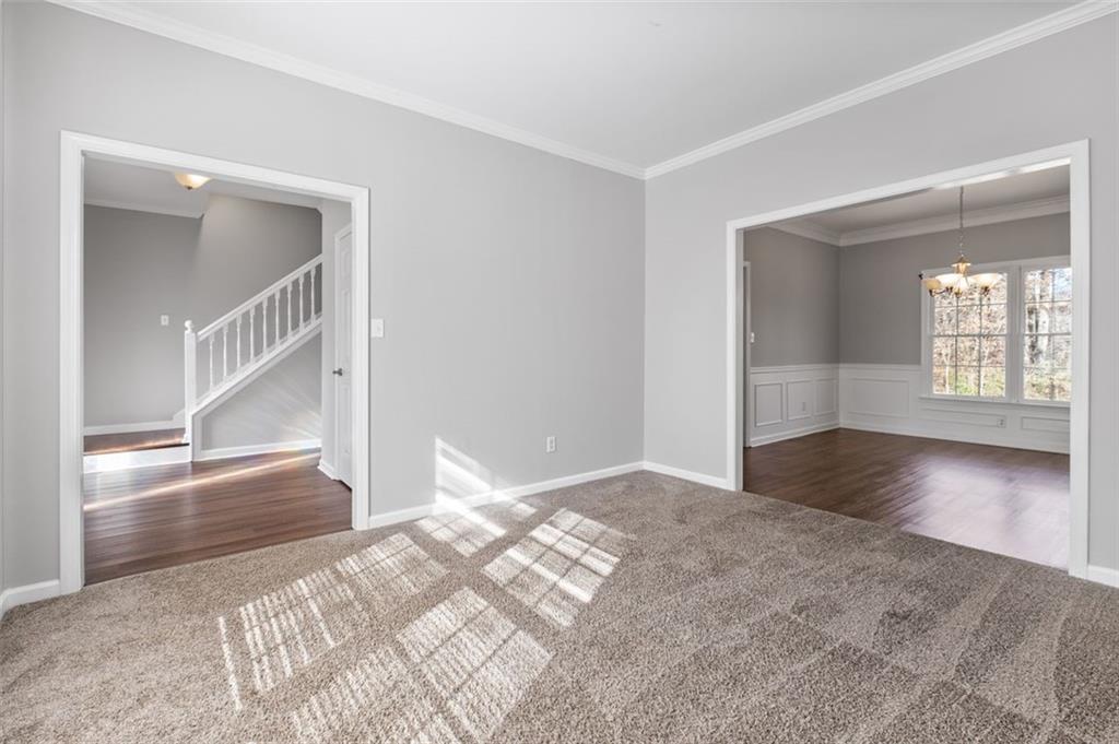 680 SOMERSET VALE Drive