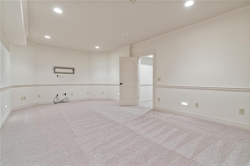 Malone's Pond - Residential