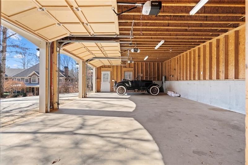 Malone's Pond - Residential