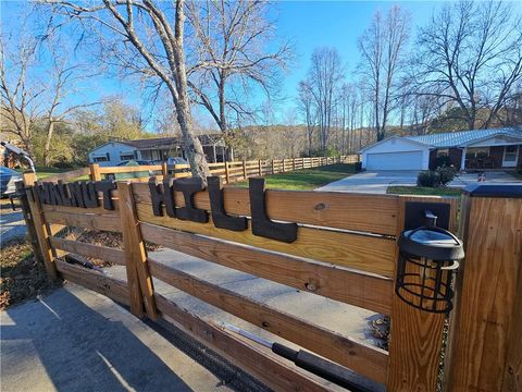 A home in Dahlonega