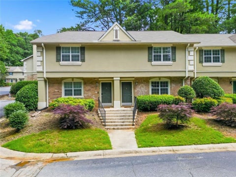 Condo For Sale - 6900 Roswell Road #L2<br/> Sandy Springs, GA 30328