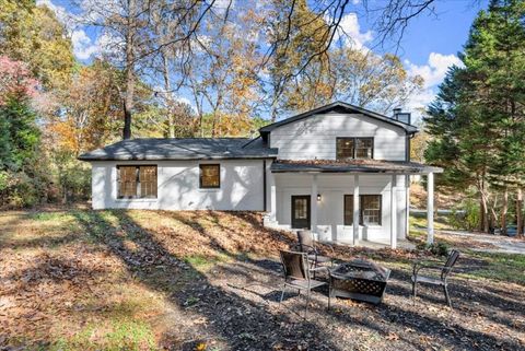 A home in Lilburn