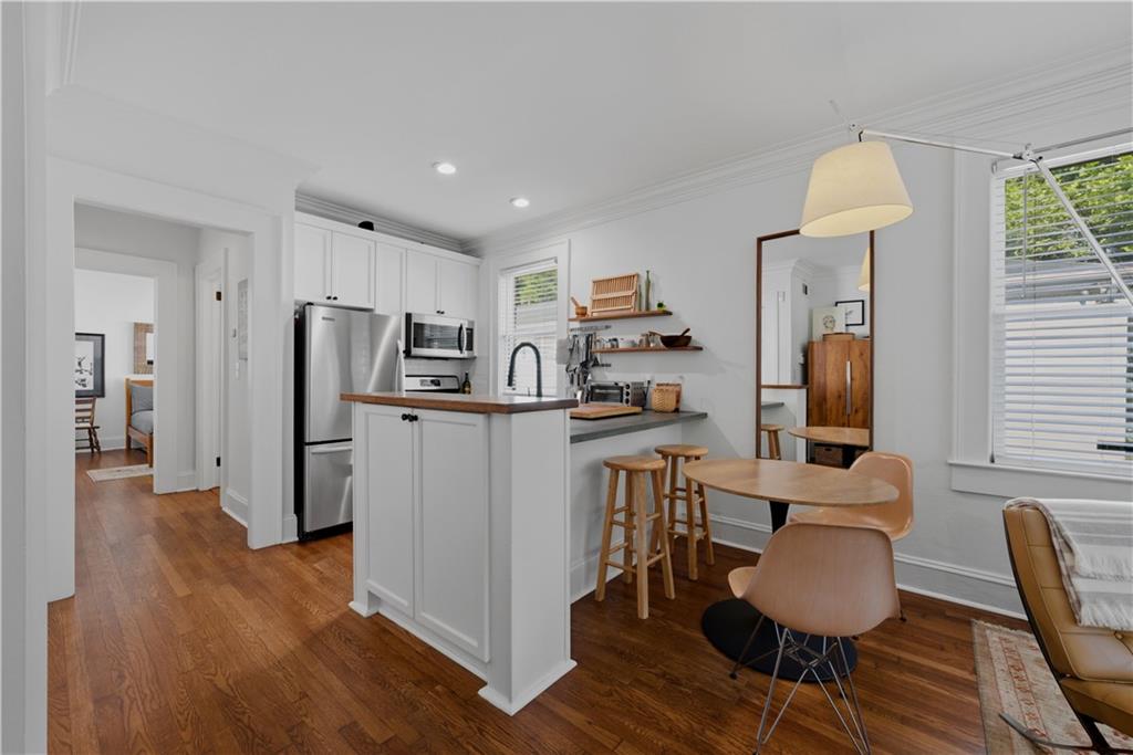 824 Greenwood Avenue NE 1