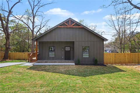 Homes For Sale - 106 Arnco 1st Street<br/> Newnan, GA 30263