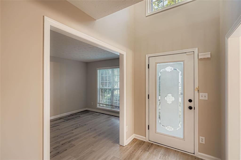 1570 TWIN BRIDGE Lane