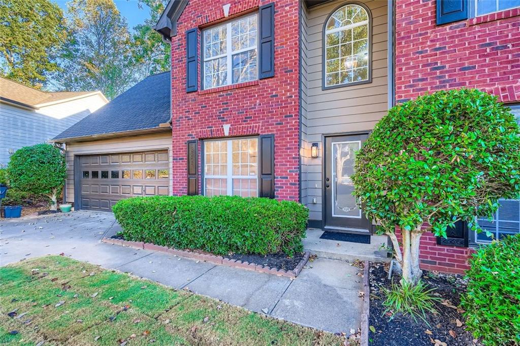 1570 TWIN BRIDGE Lane