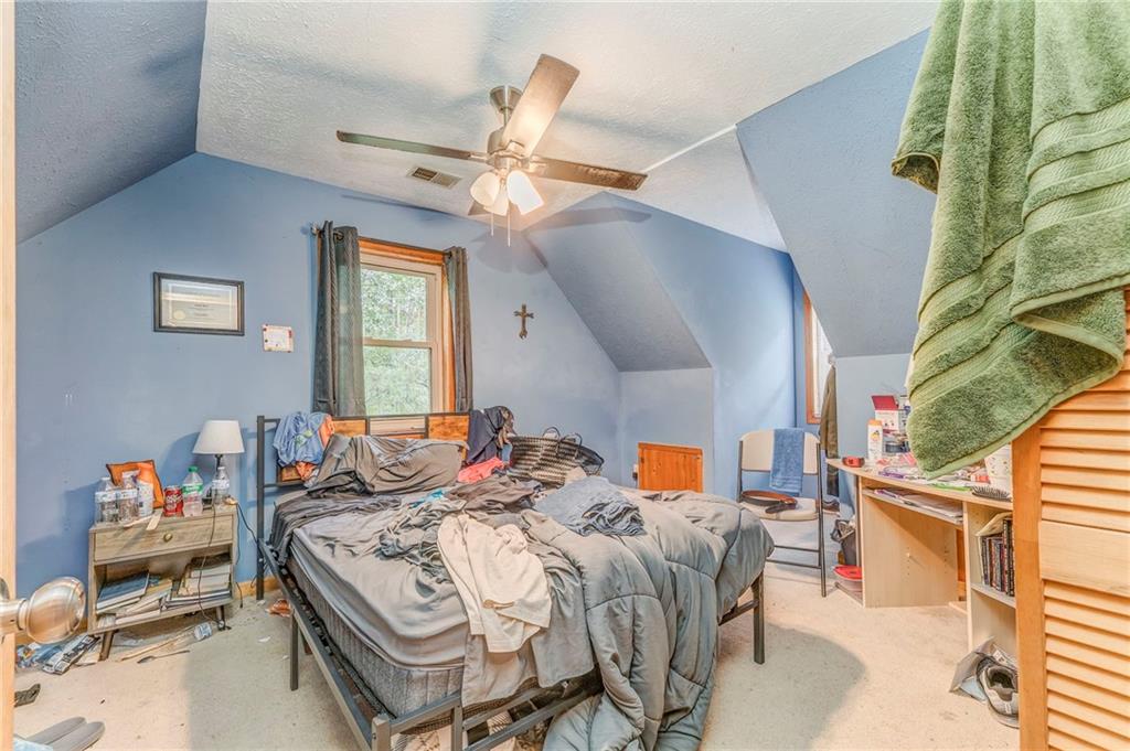 East of White/Pinelog - Residential